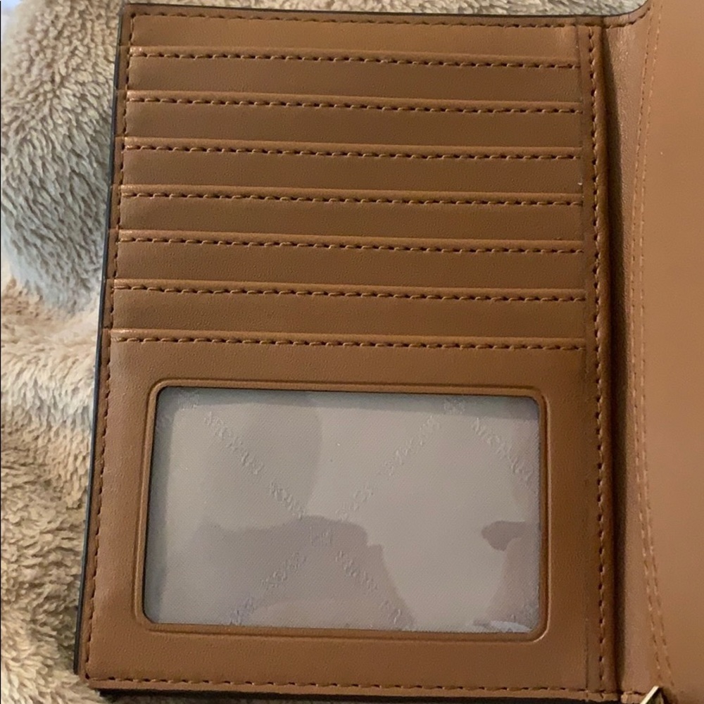 michael kors credit card holder - Picture 2 of 4